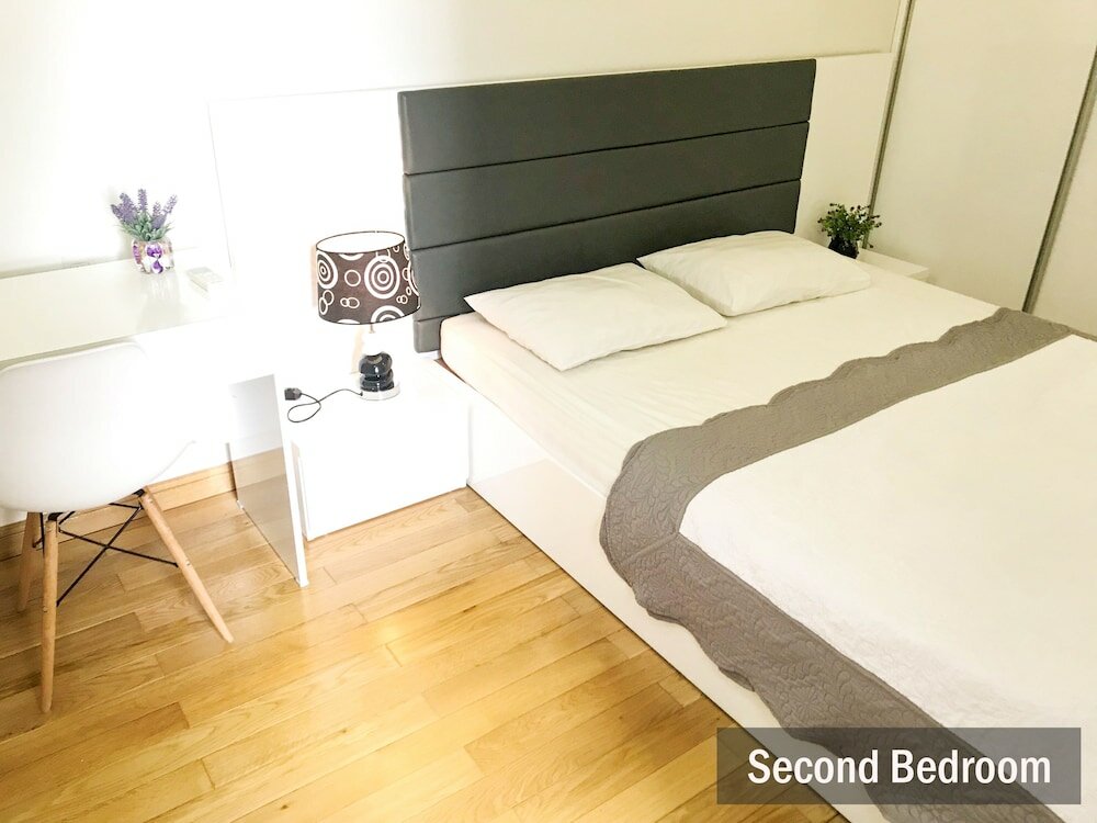 Фото Sunrise City 2br Sw Pool 20th