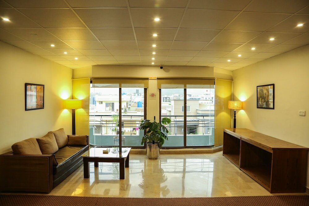 Фото Grand Islamabad Hotel