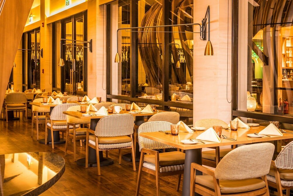 Фото DoubleTree by Hilton Weerawila Rajawarna Resort