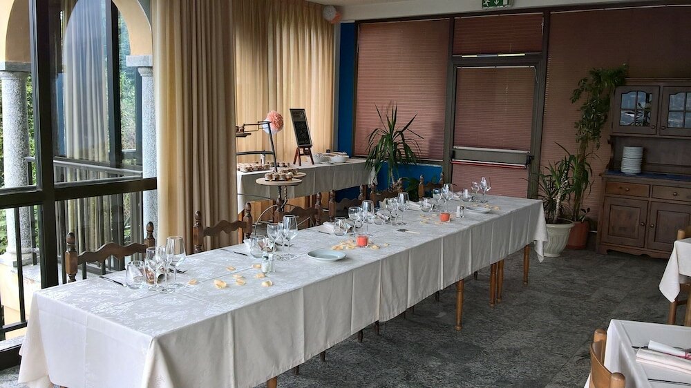 Фото Battle of Britain Hotel