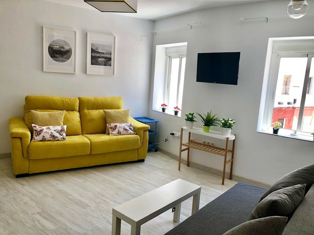 Фото Seville Vacation Rentals – Triana