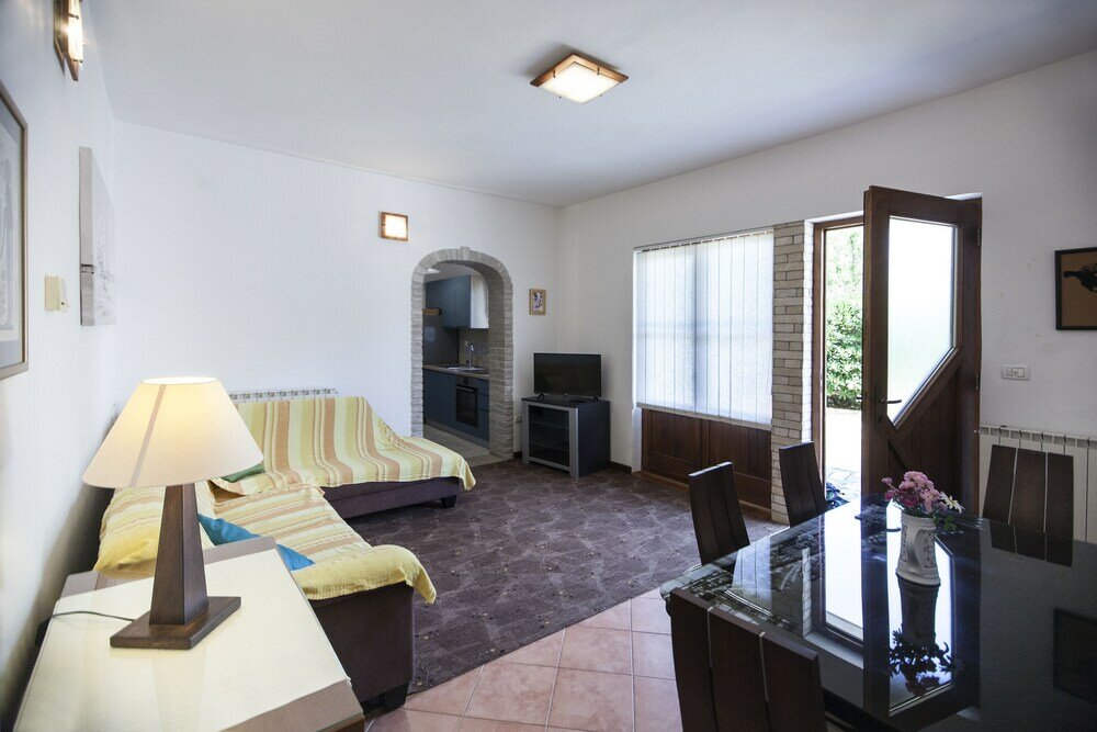 Фото Apartments Bubamara 1398