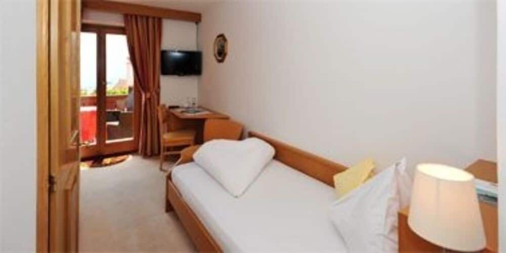 Фото Hotel Mair am Turm