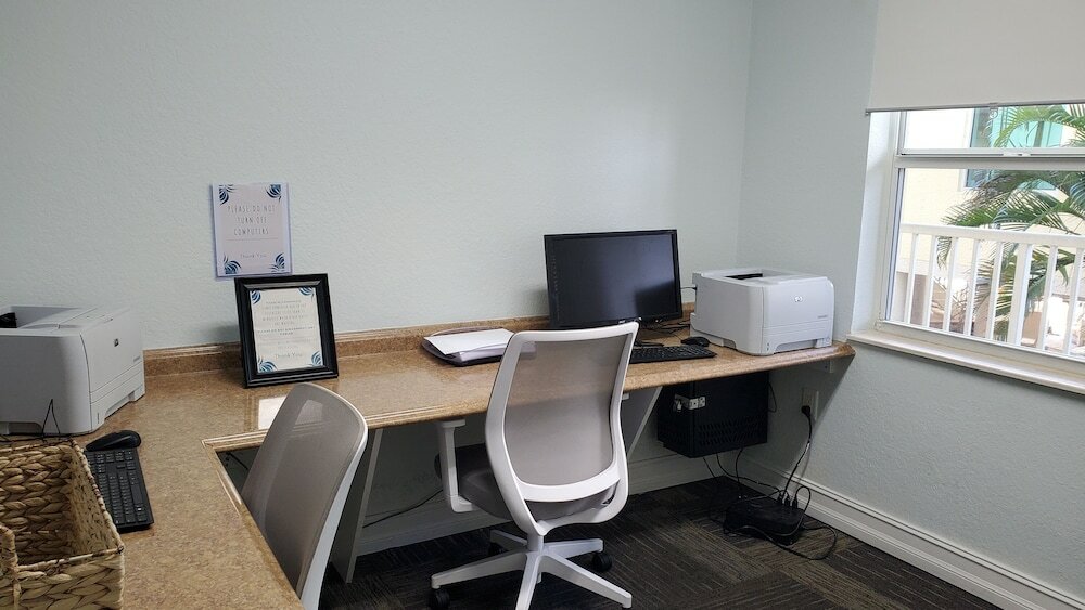 Фото Sunset Vistas Two Bedroom Beachfront Suites