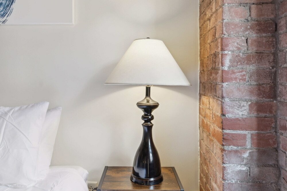 Фото Historic Loft Retreat With Pool