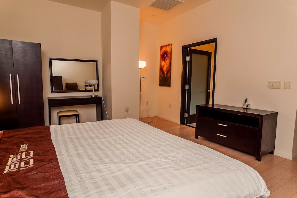 Фото Tenten Wilshire - Official