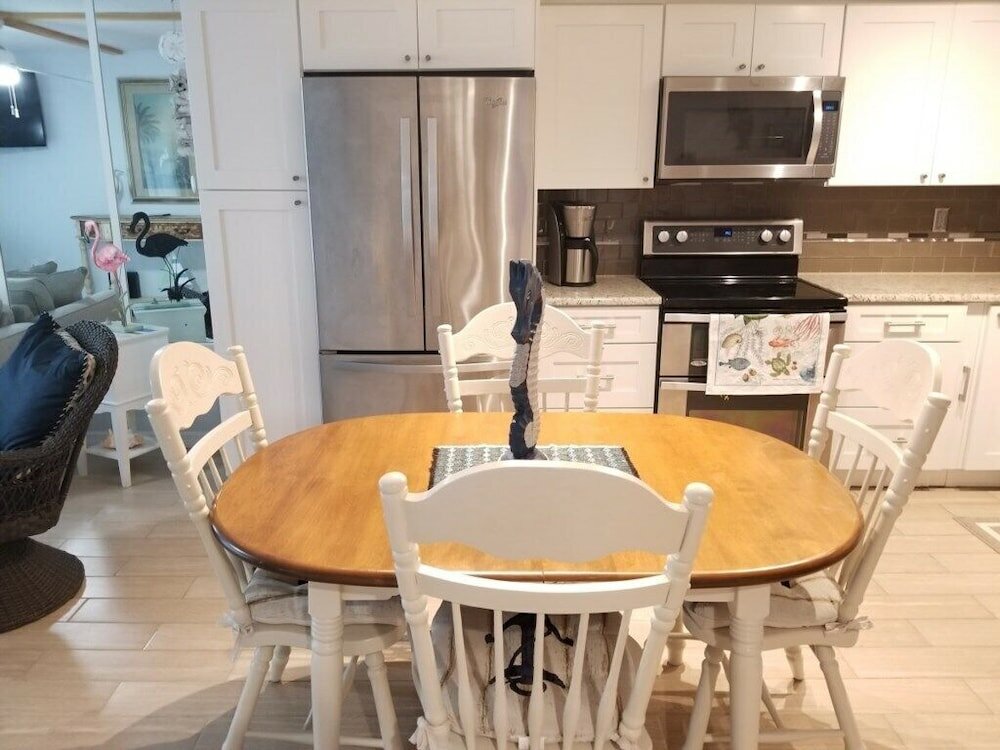 Фото Pelican Inlet E134