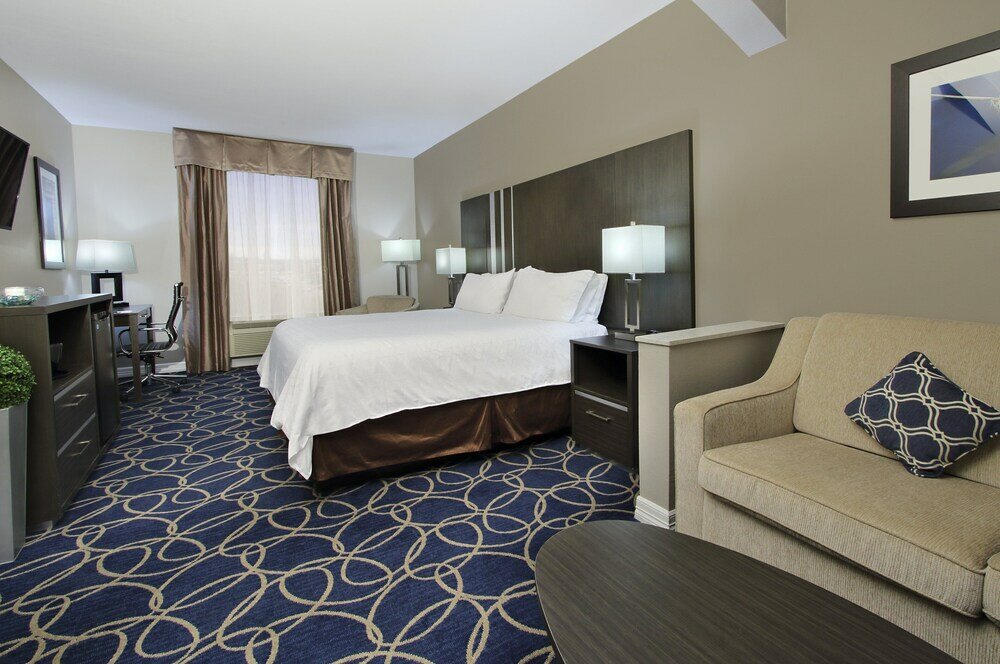 Фото Holiday Inn Express & Suites Houston North - Iah Area, an Ihg Hotel