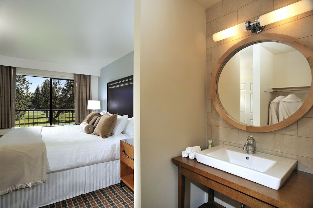 Фото The Lodge at Eagle Crest Resort