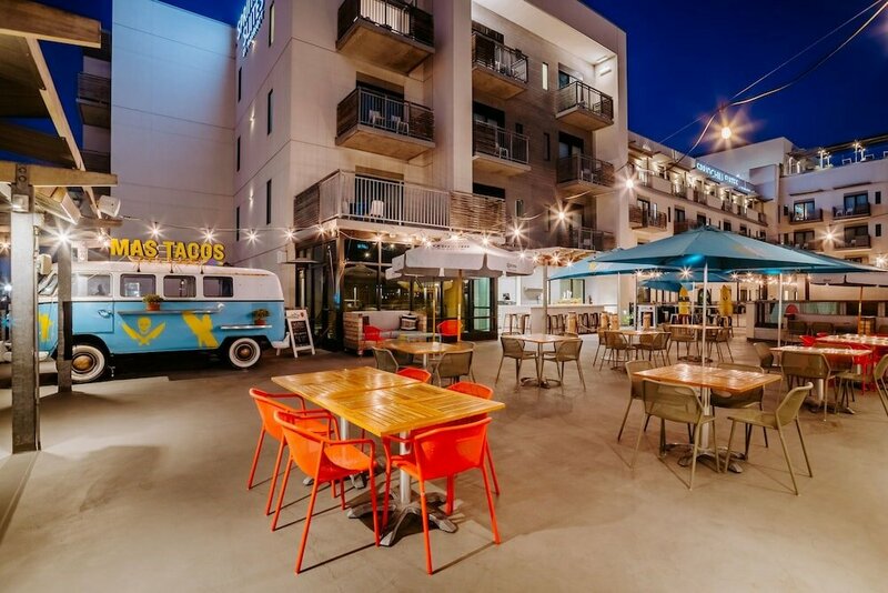 Гостиница SpringHill Suites by Marriott San Diego Oceanside/Downtown