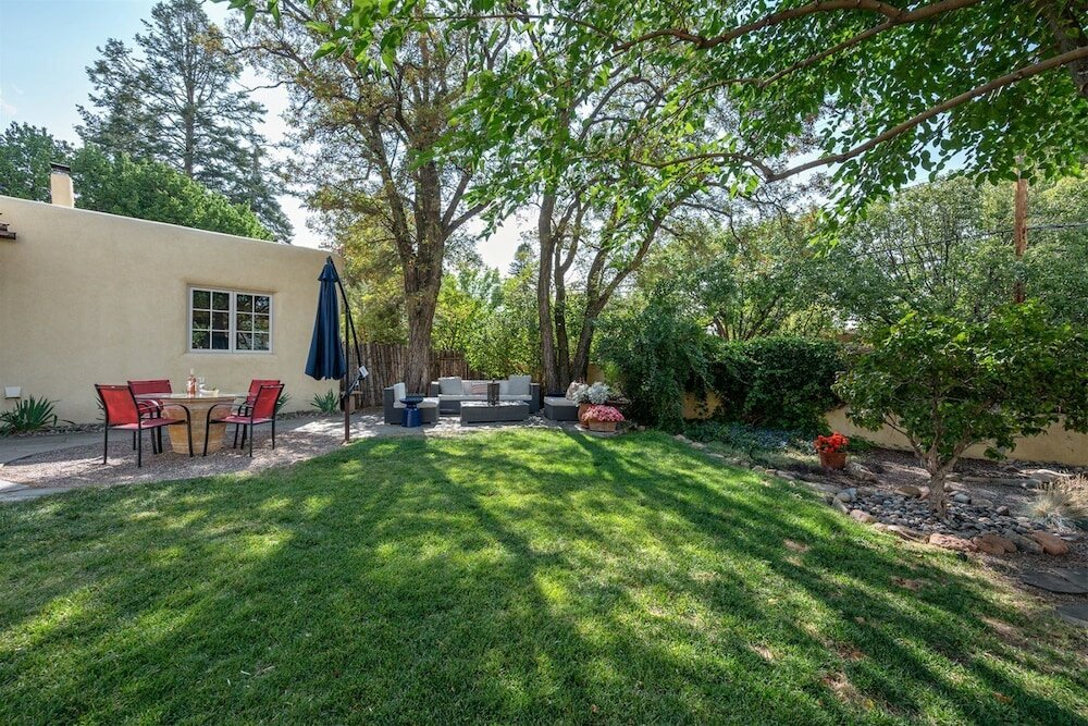 Фото Casita de las Aves - Unbeatable Location, Spacious Yard