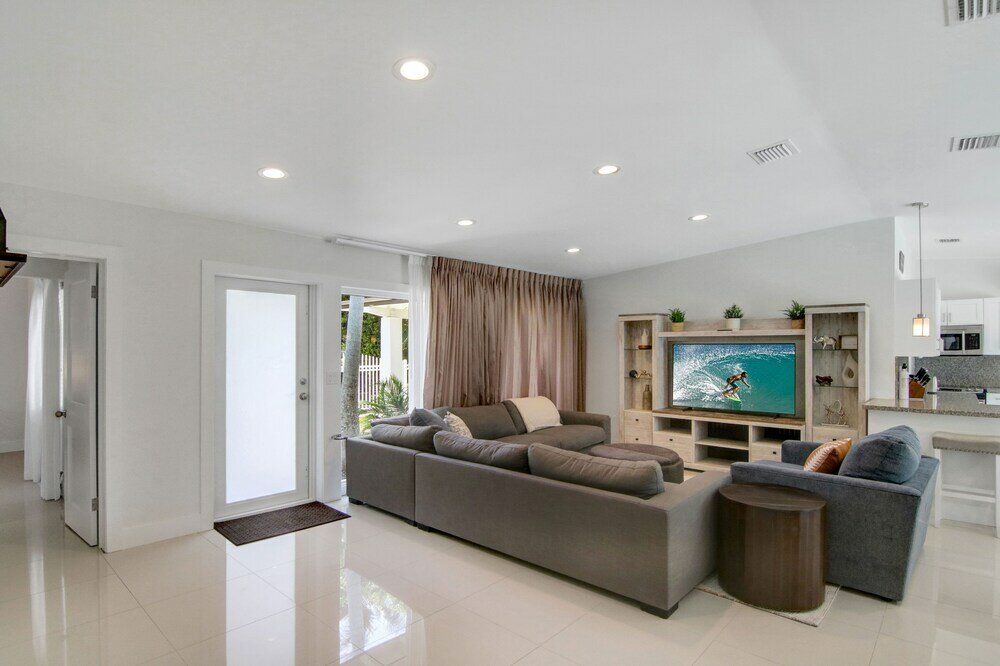 Фото Waterfront Oasis