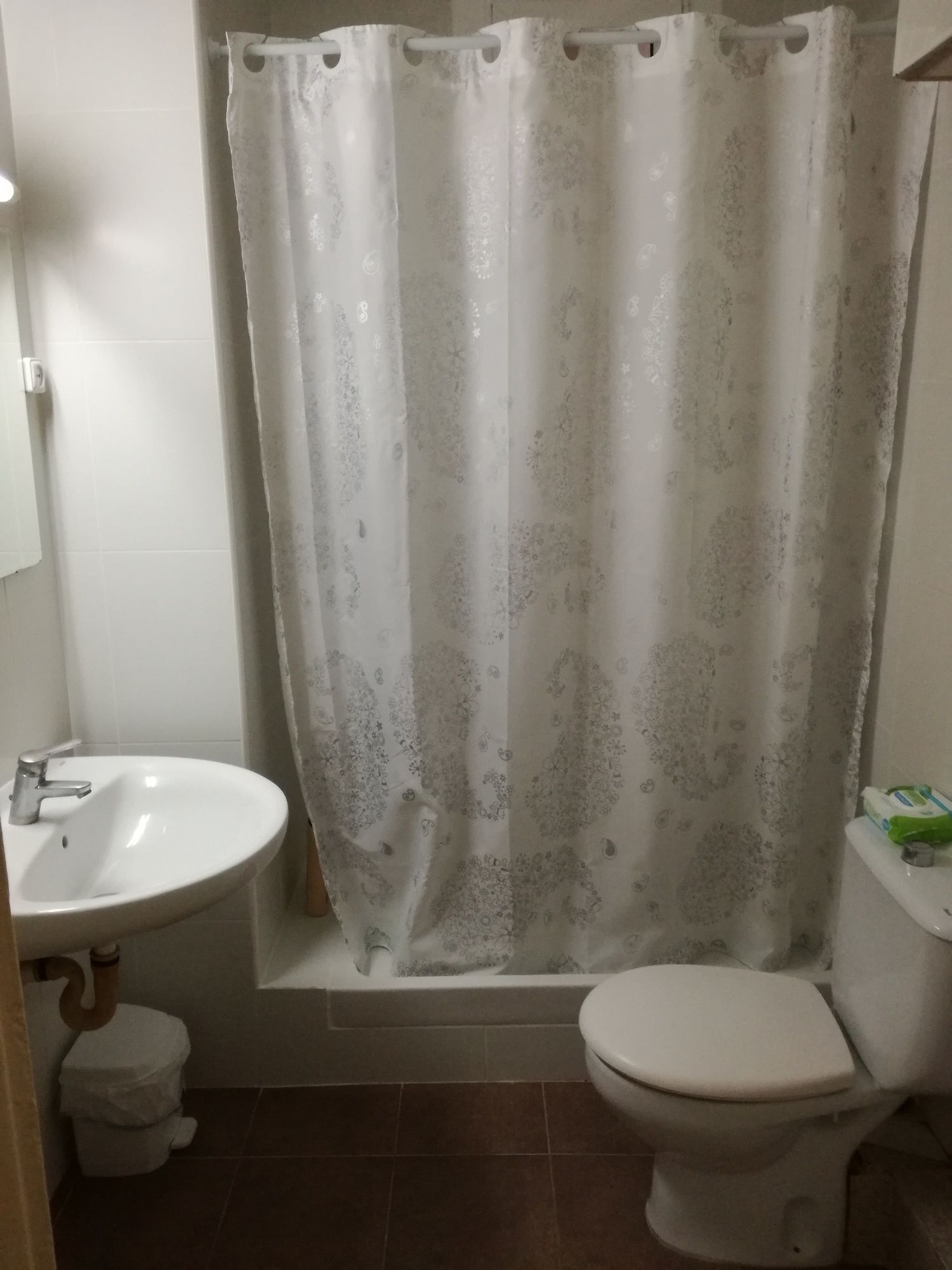 Фото Hostal Lesseps