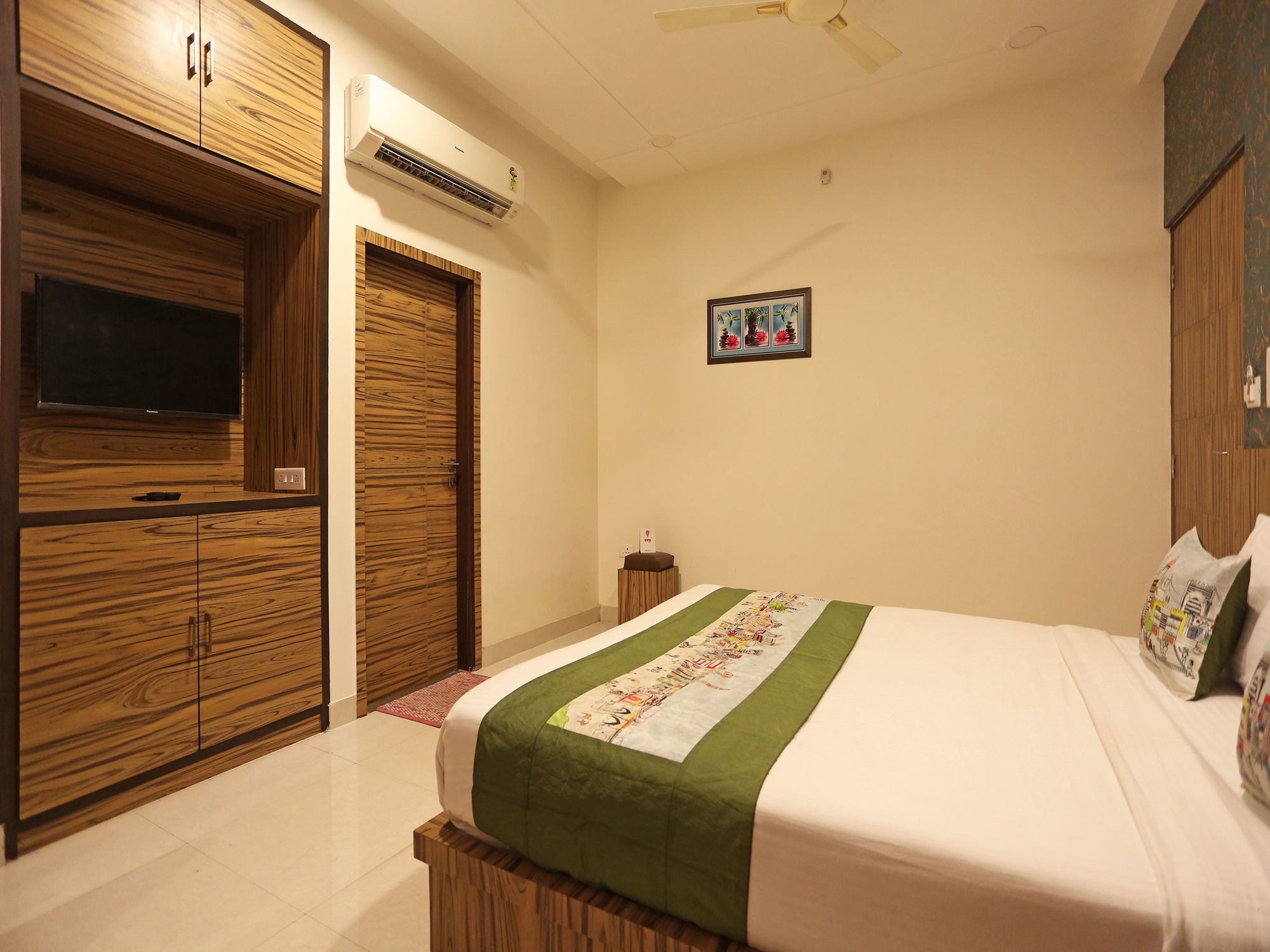 Фото Oyo 9304 Hotel Swastika