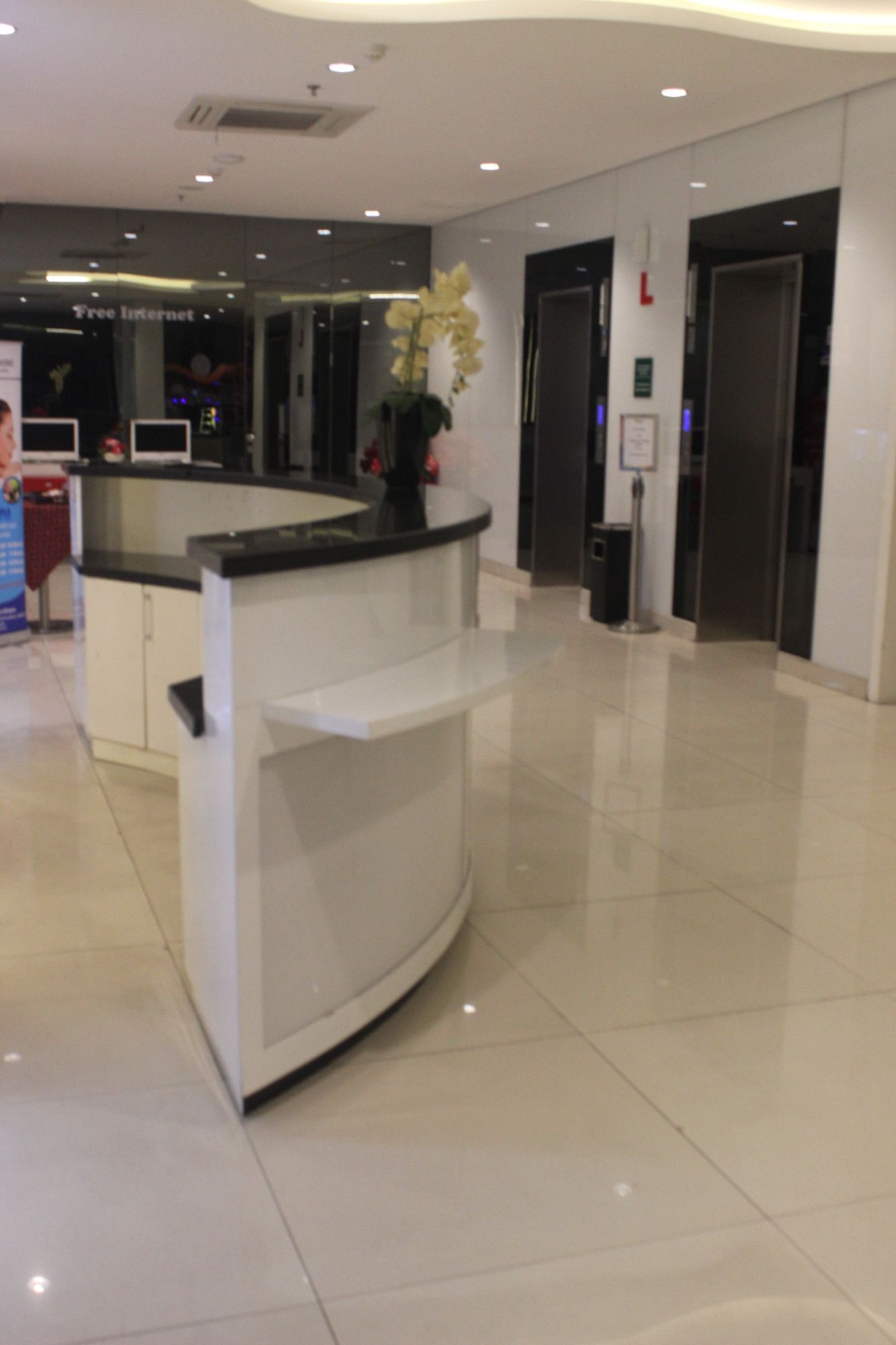 Фото The Win hotel