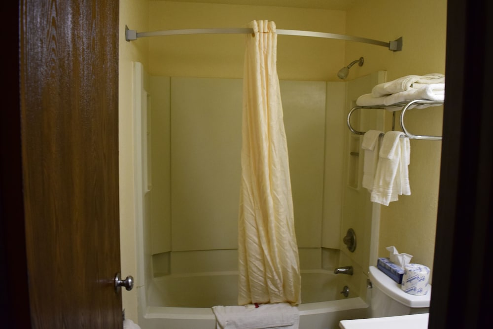 Фото Super 8 by Wyndham Saginaw