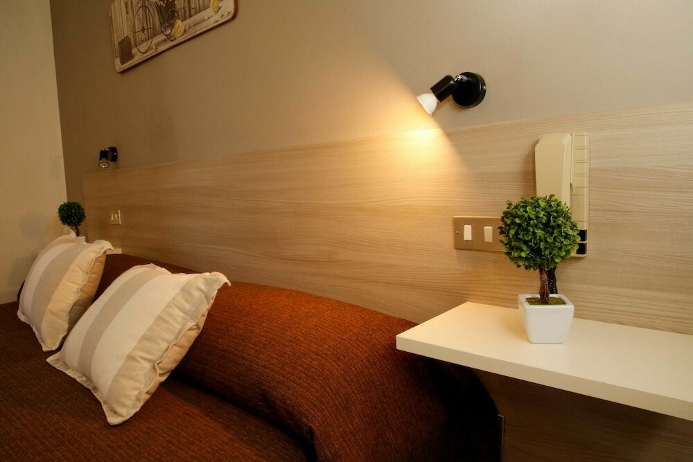 Фото Hotel Mom Assisi