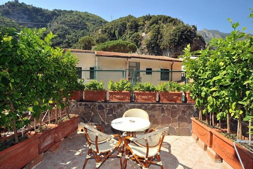 Гостиница Villa Adriana B&b в Амальфи