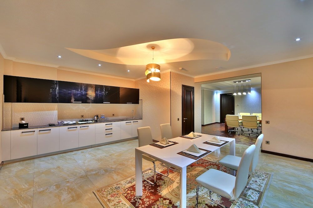 Фото Damas International Hotel