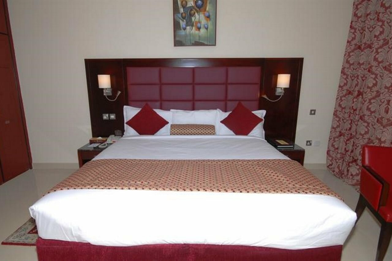 Фото Ramee Rose Hotel Apartments