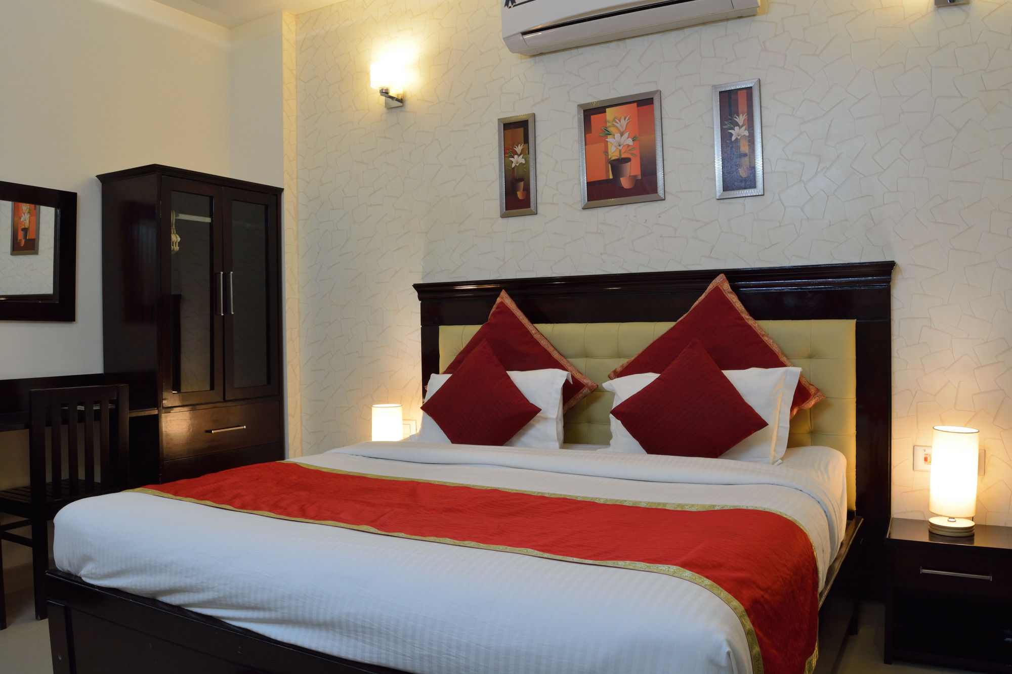 Фото Oyo 782 Hotel Yog Vashishth