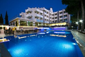 отель Hotel Akbulut Spa