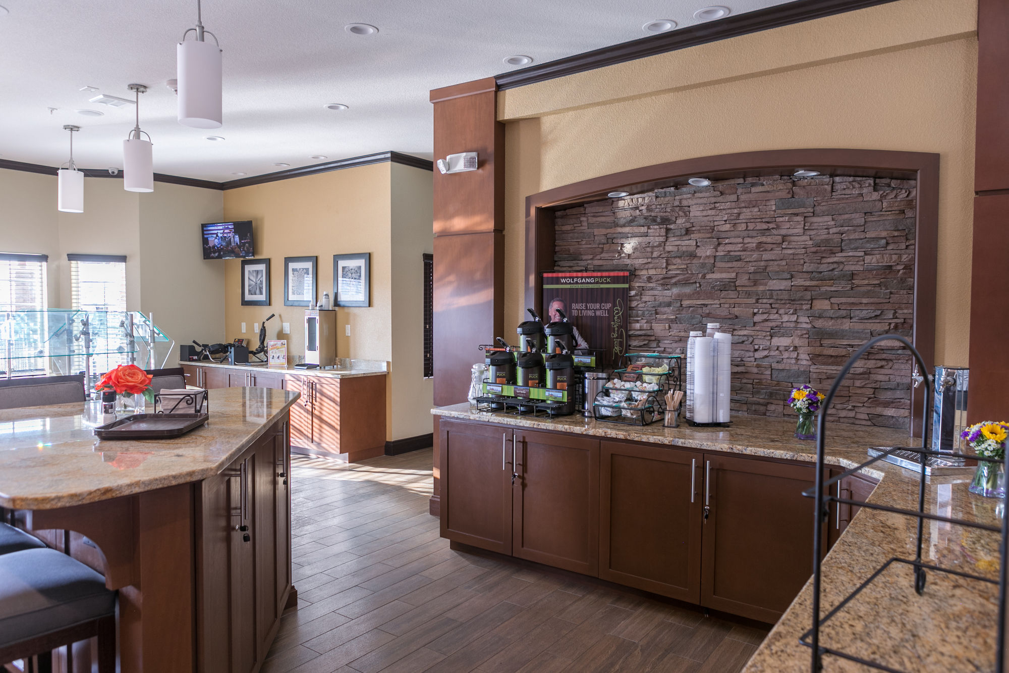 Фото Staybridge Suites Austin North - Parmer Lane, an Ihg Hotel