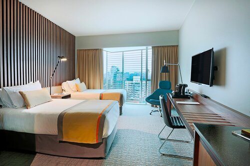 Внешний вид отеля DoubleTree by Hilton Santiago Kennedy в Витакуре, фото 5