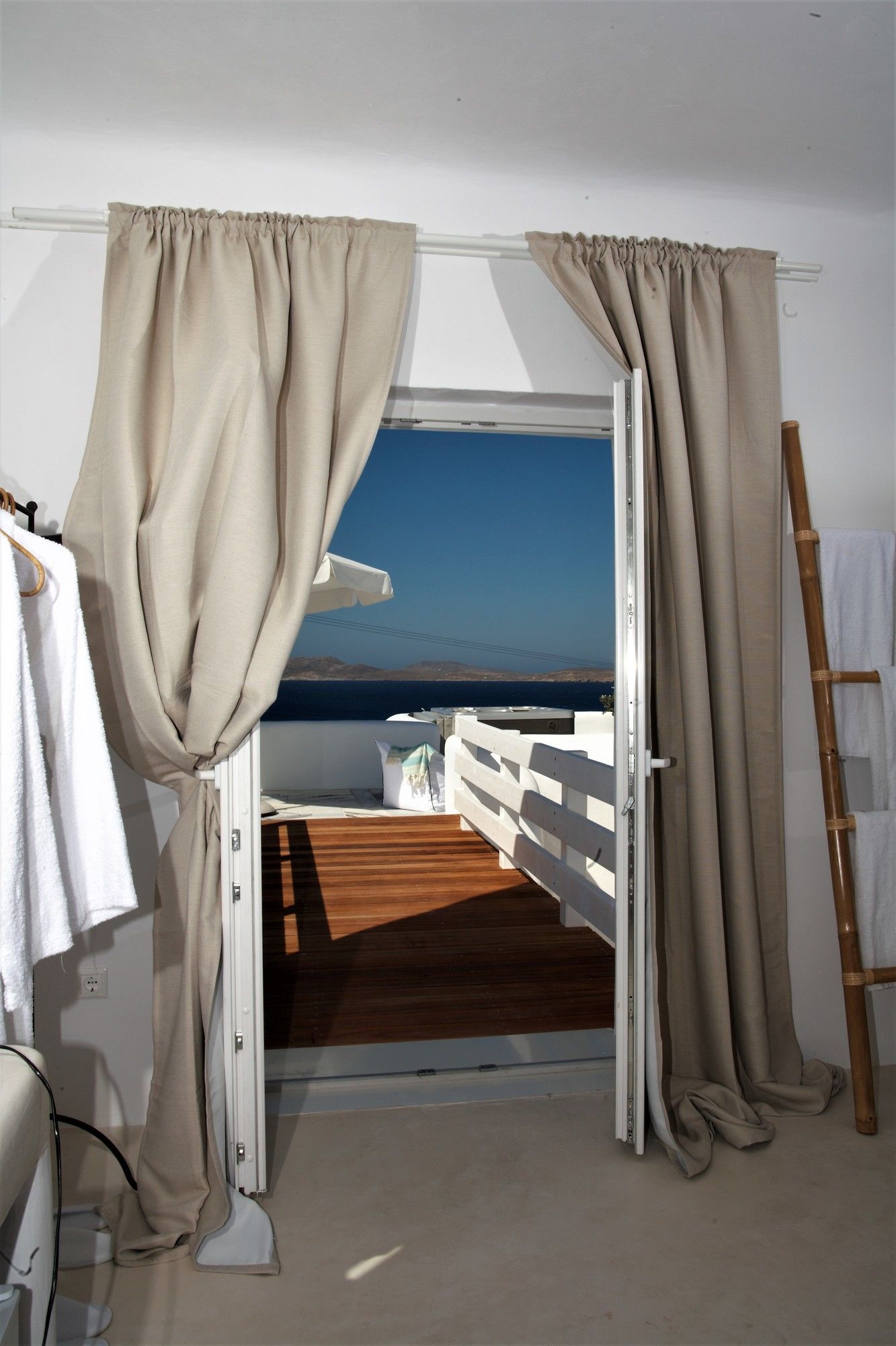 Фото Mykonos Moussa Suites