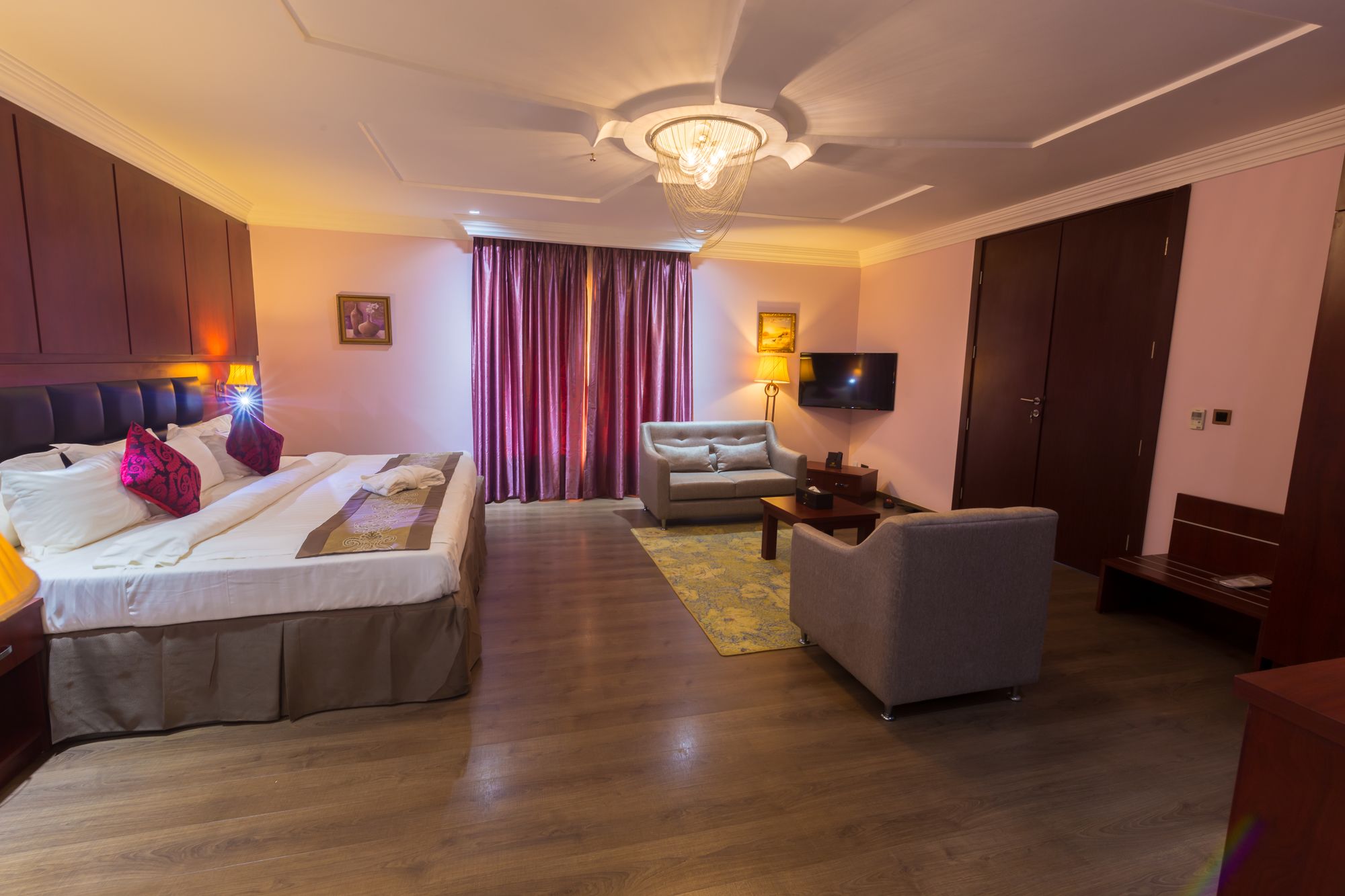 Фото Grand Pela Hotels & Suites