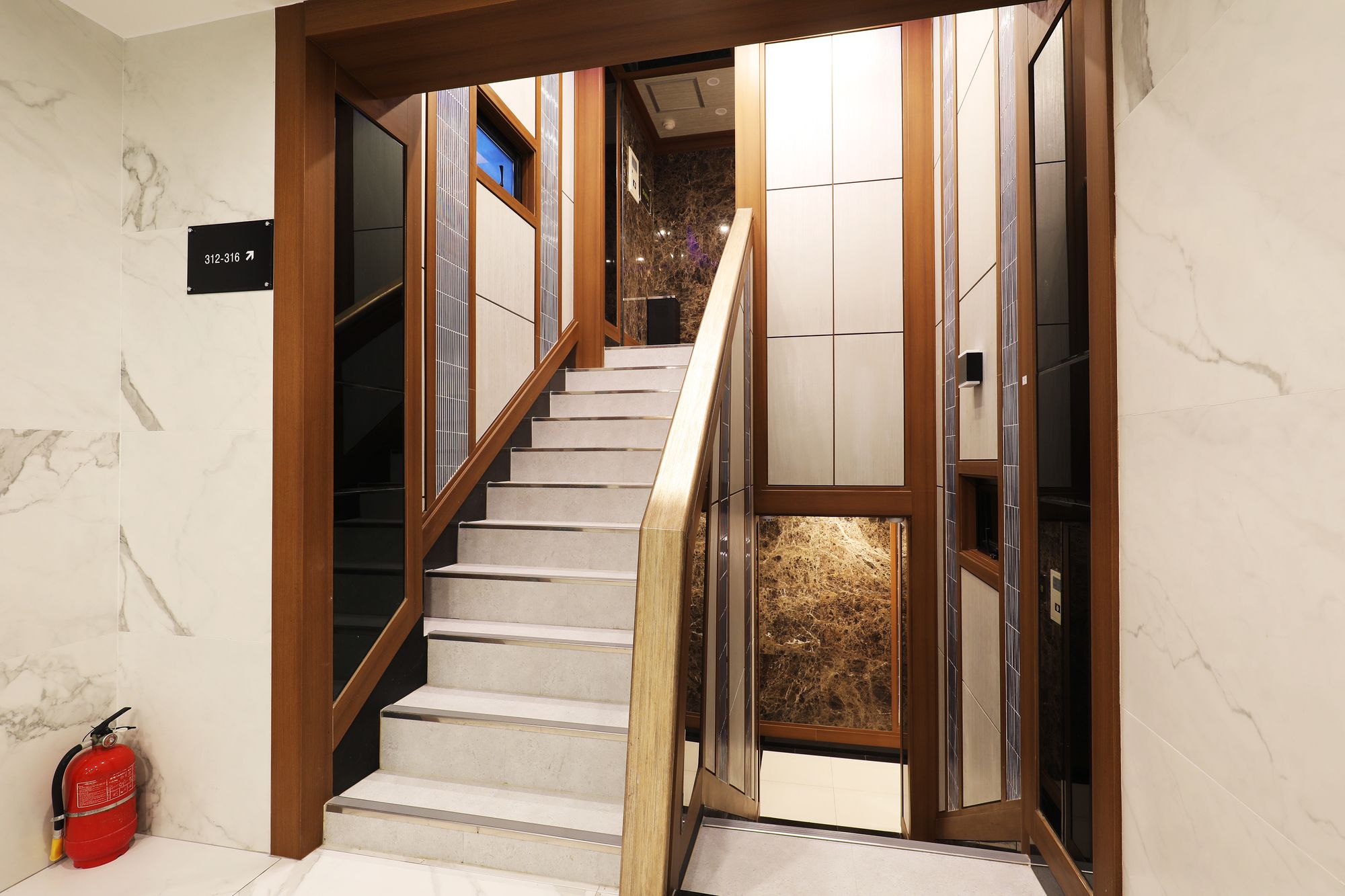 Фото SM Boutique Hotel