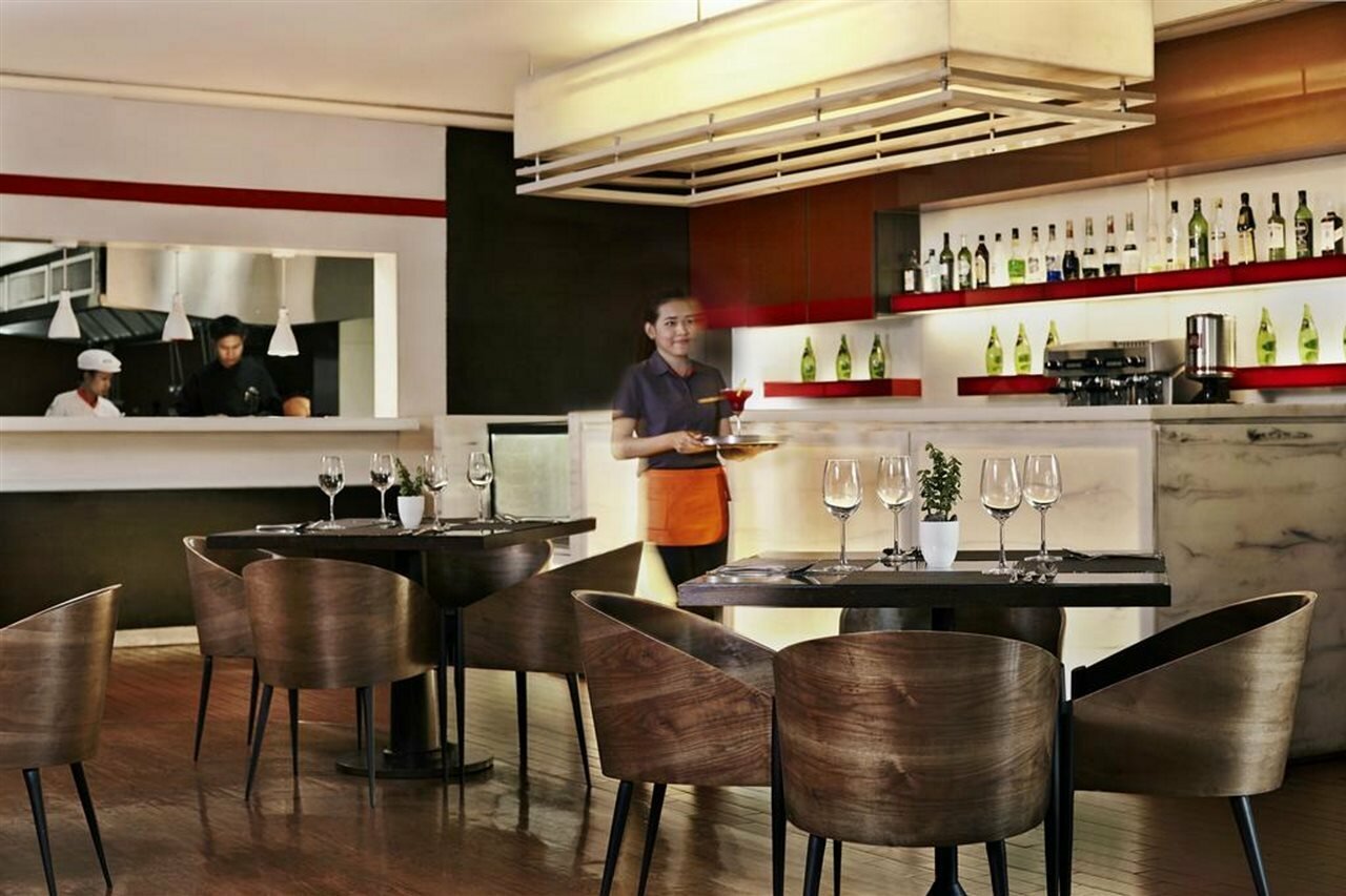 Фото Sathorn Vista Bangkok Marriott Executive Apartments