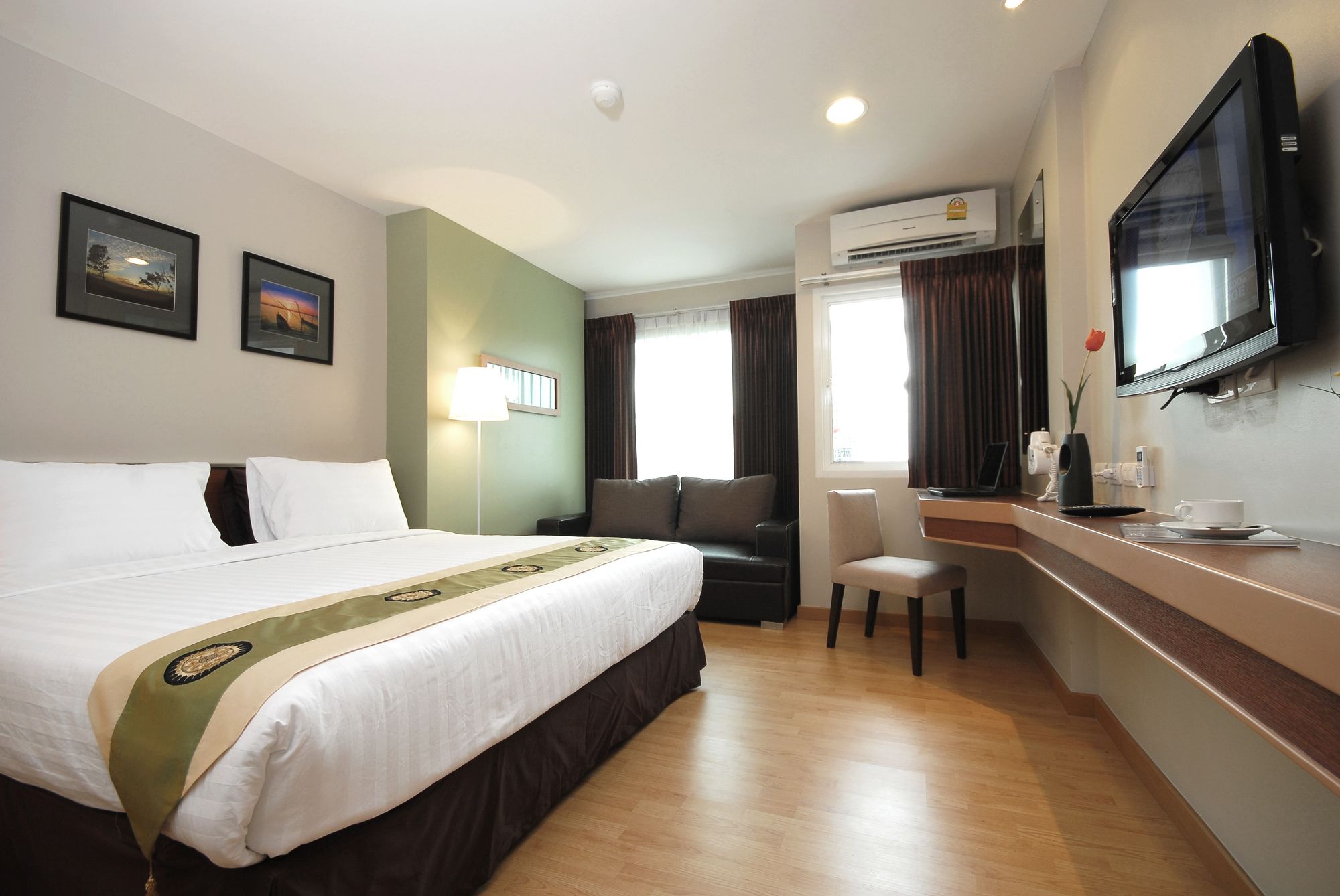Фото Bangkok Loft Inn