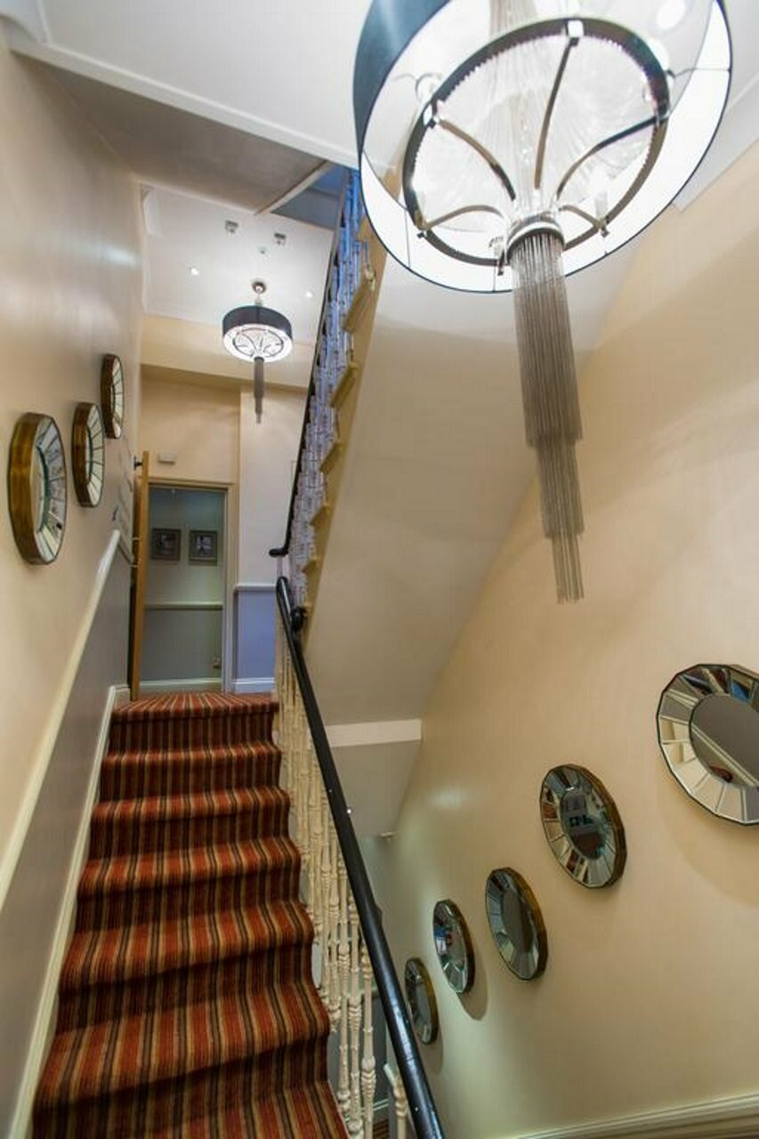 Фото Best Western Buckingham Palace Rd