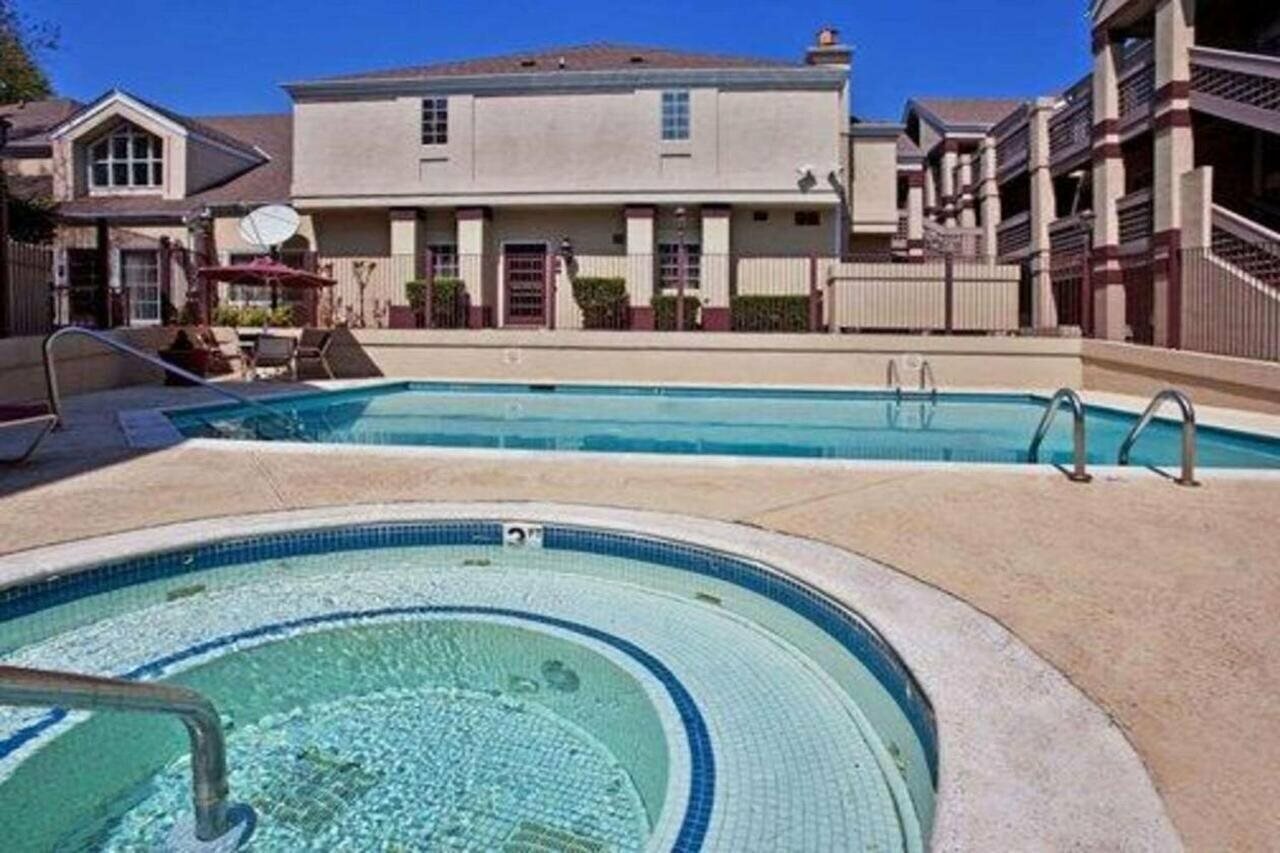 Фото Quality Suites Atlanta Buckhead Village North