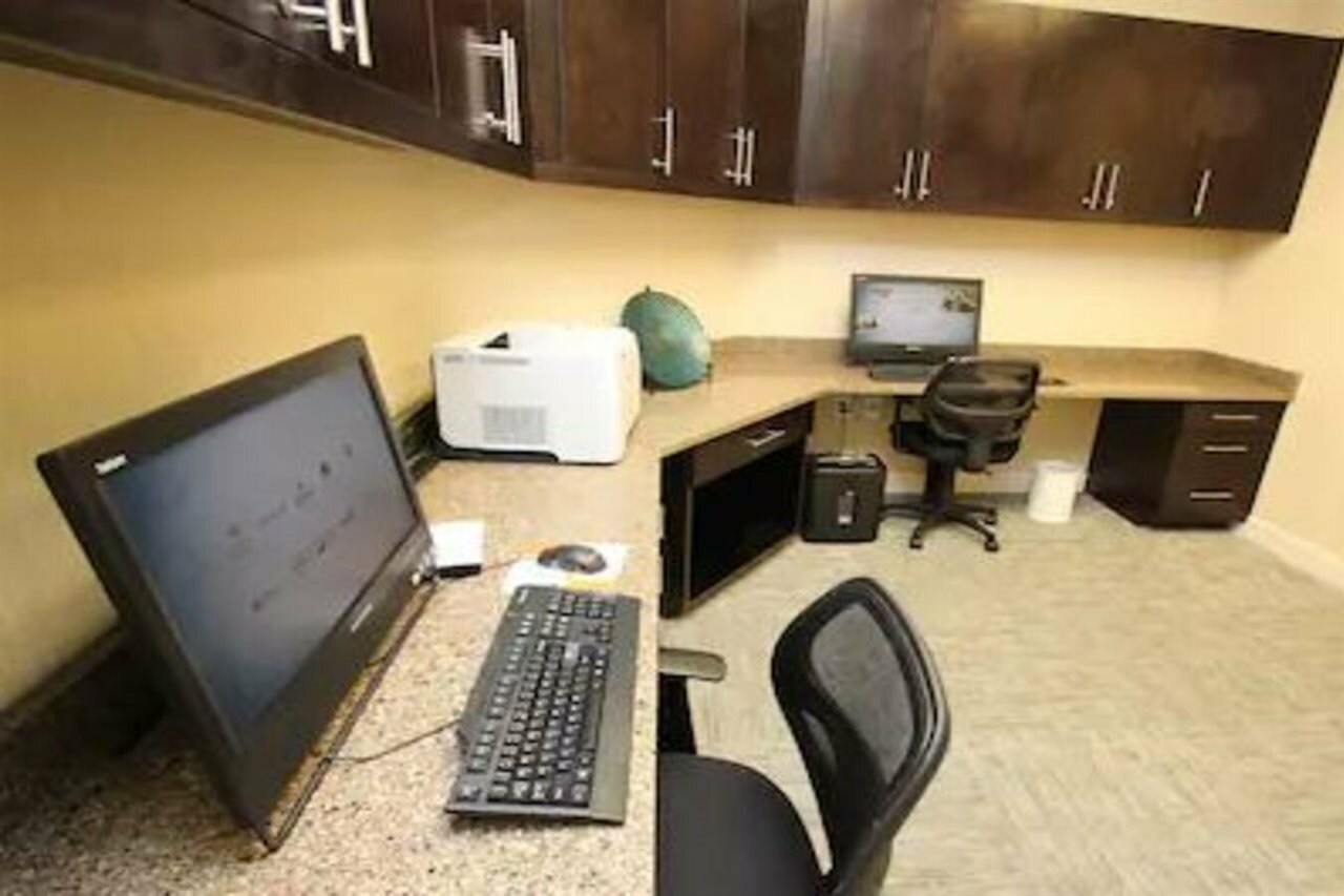 Фото Hampton Inn Suffolk