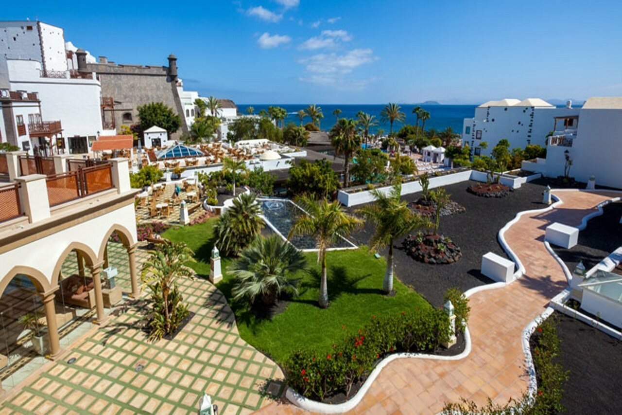 Фото Gran Castillo Tagoro Family & Fun Playa Blanca - All Inclusive