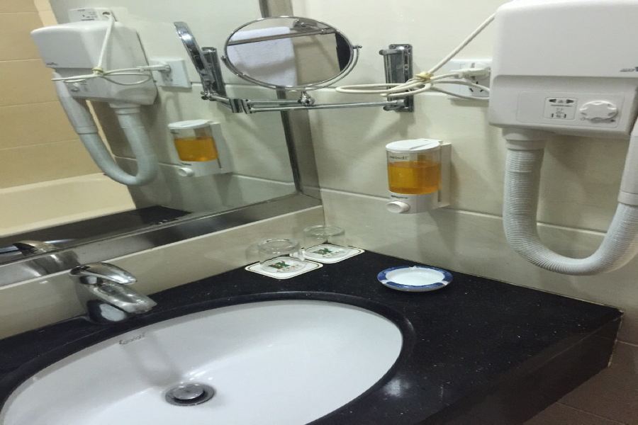 Фото Huaweida Hotel