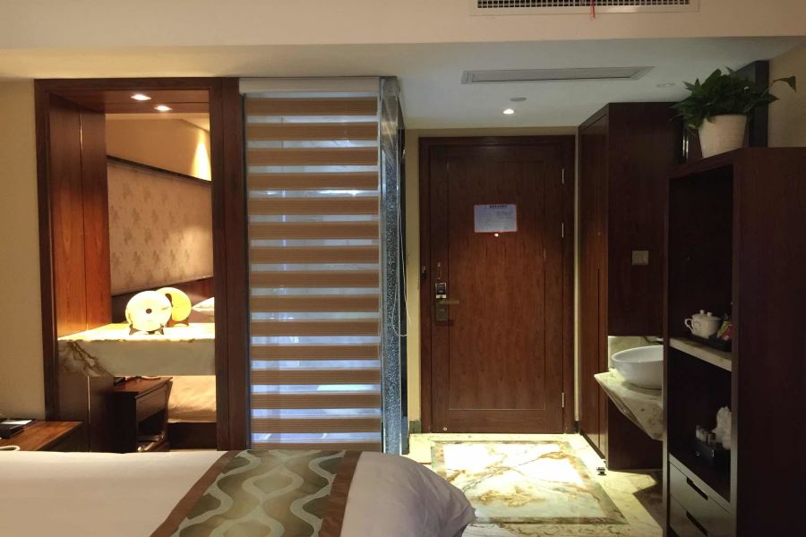 Фото Hangzhou Jinchen Yuqi Hotel