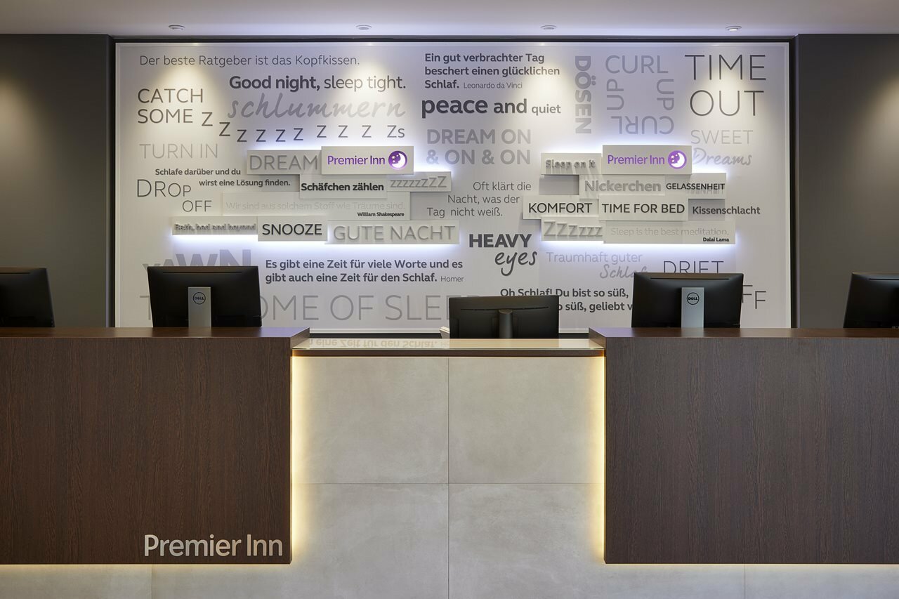 Фото Premier Inn Hamburg City