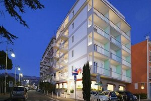 отель Hotel La Meridiana