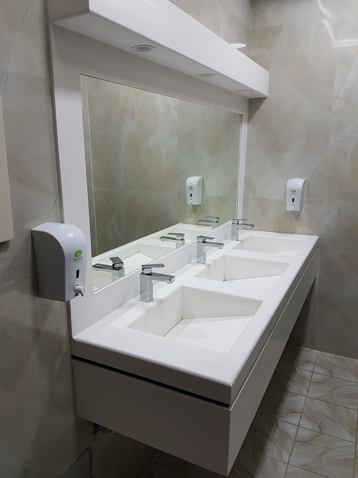 Фото Swiss Blue Hotel