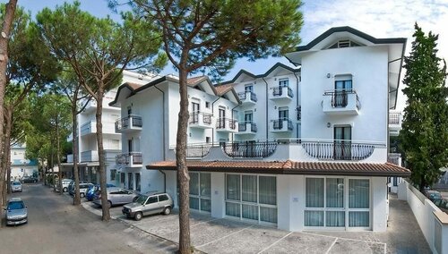 Гостиница Hotel Estense в Чезенатико