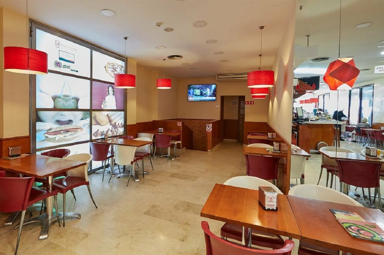 Фото Aparthotel Milord's Suites