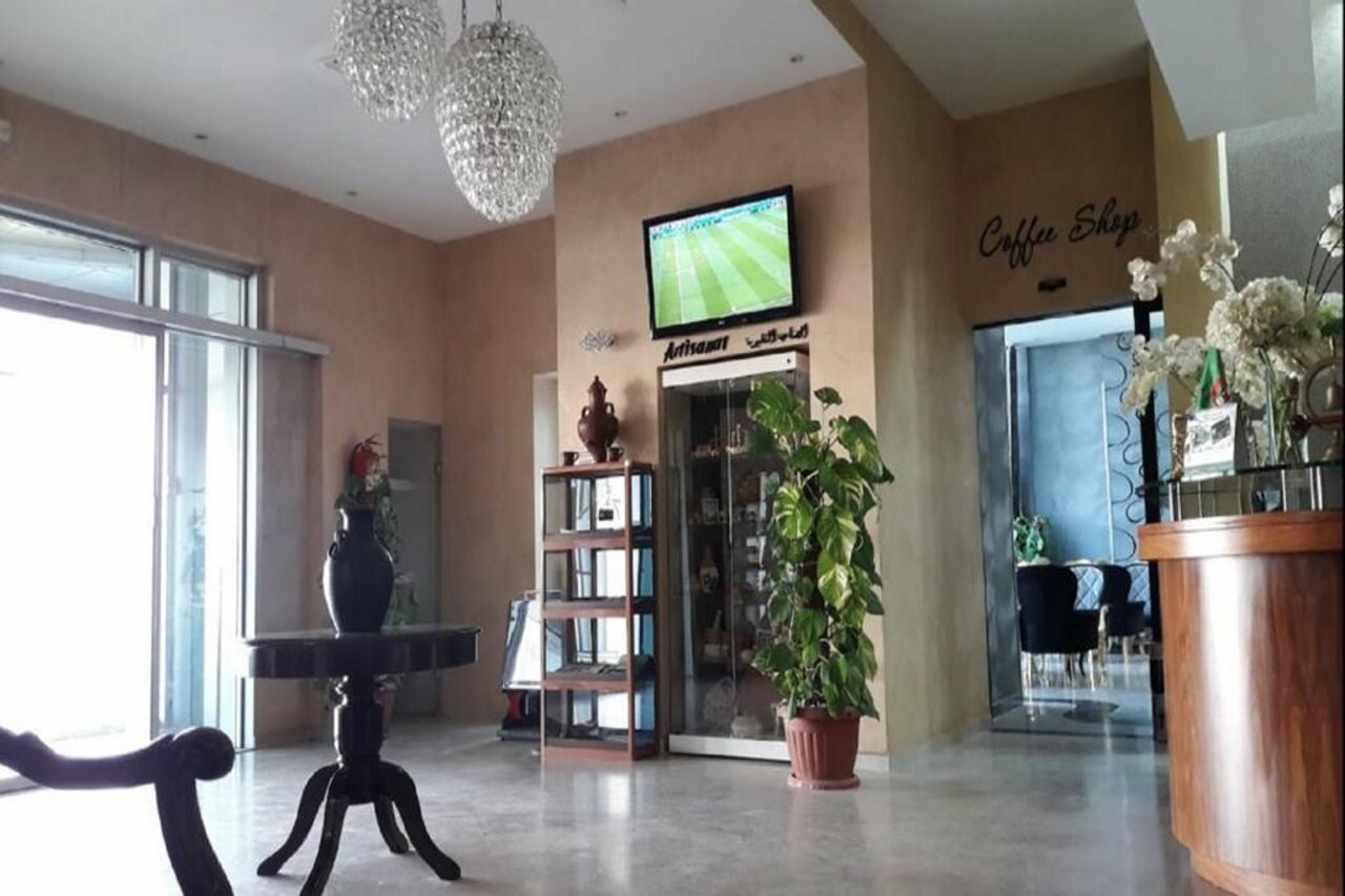 Фото Hôtel de La Vallée Chlef