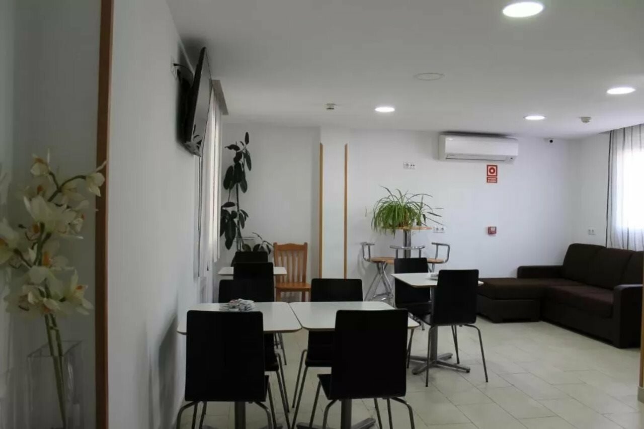 Фото Hotel Barajas Plaza