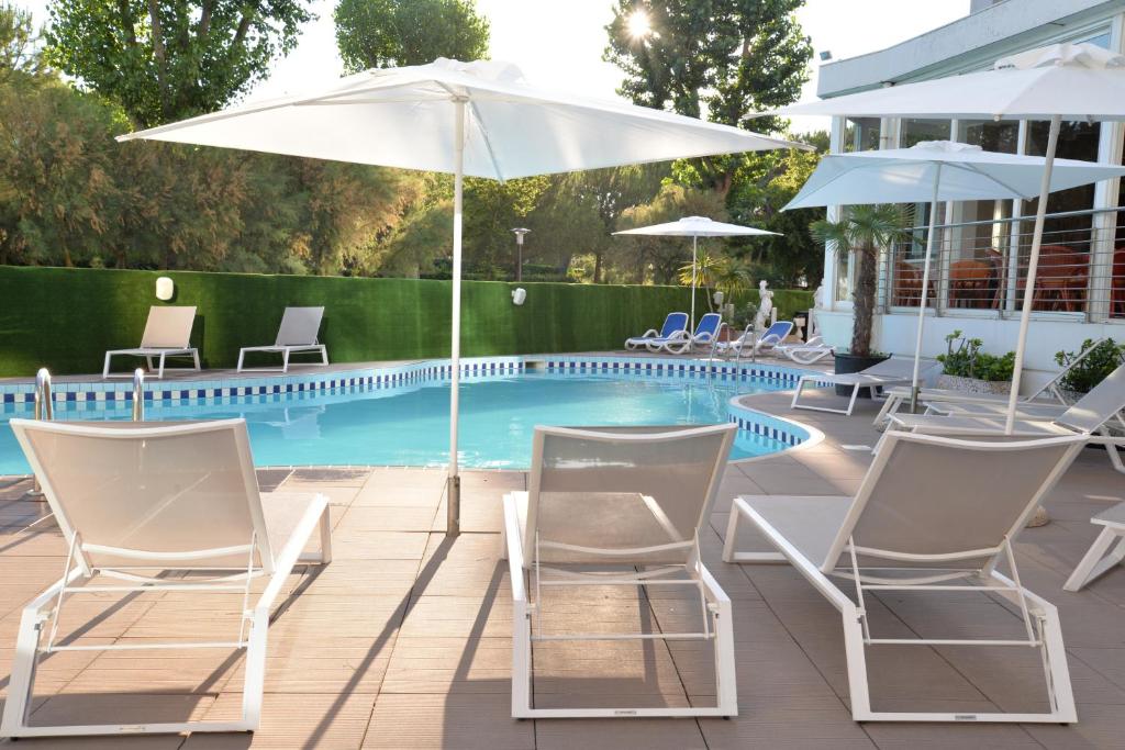 Фото Hotel La Siesta