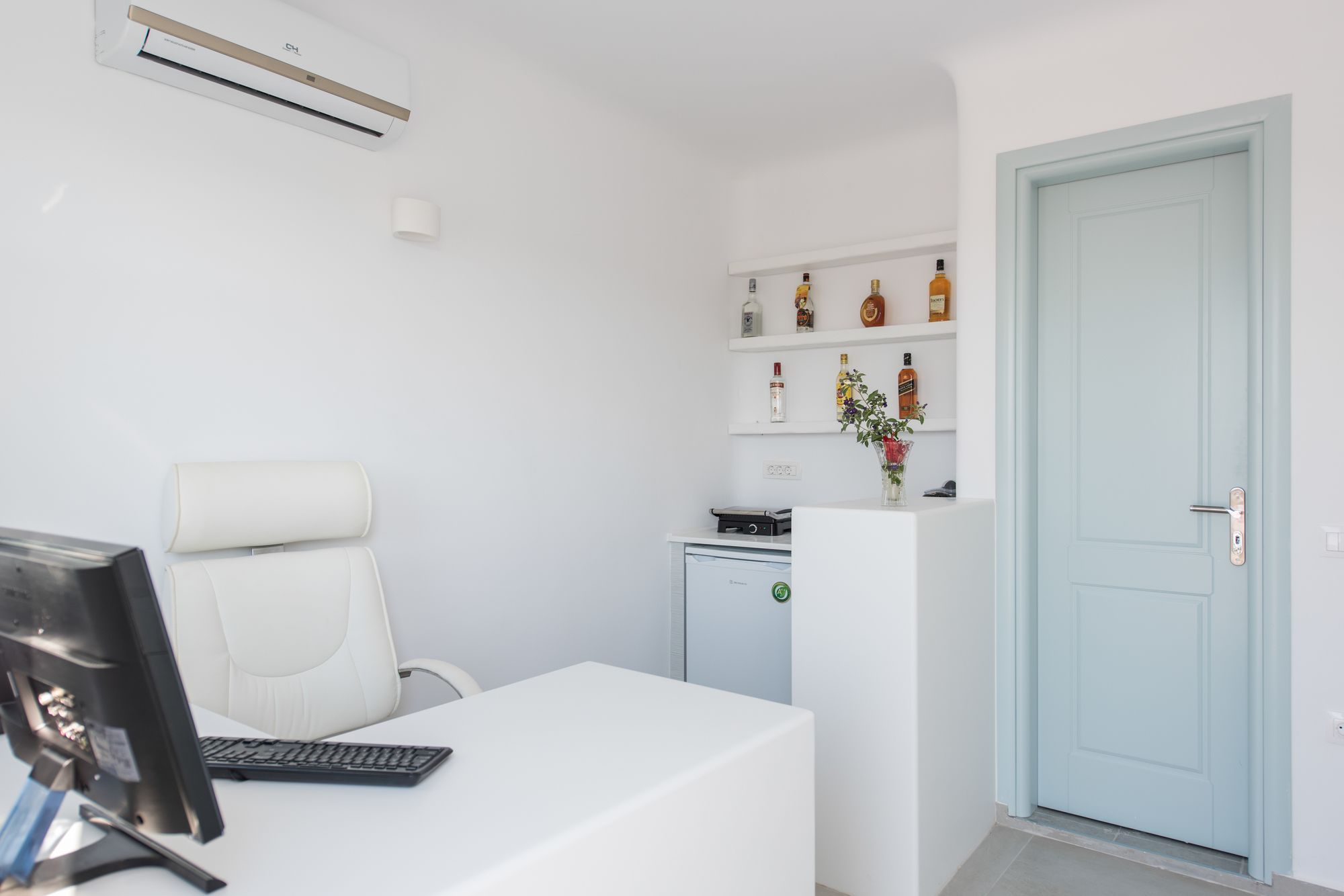 Фото Secret Earth Santorini