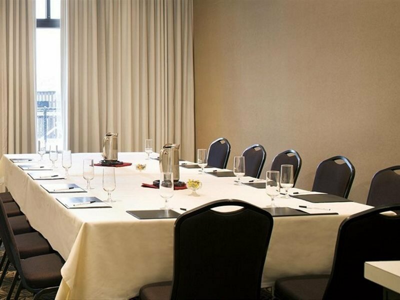 Фото Four Points by Sheraton Philadelphia Airport