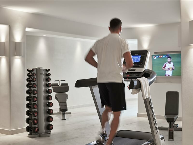 Фото Aqua Blue Hotel